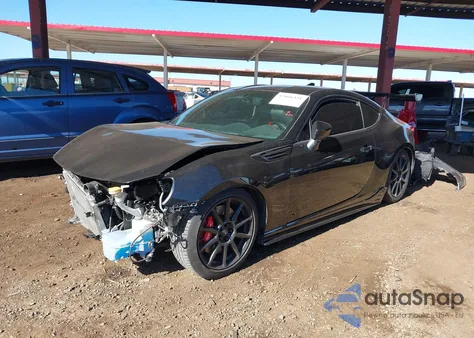 2017 Subaru Brz Limited z USA, uszkodzony, nr VIN JF1ZCAC1XH9606704